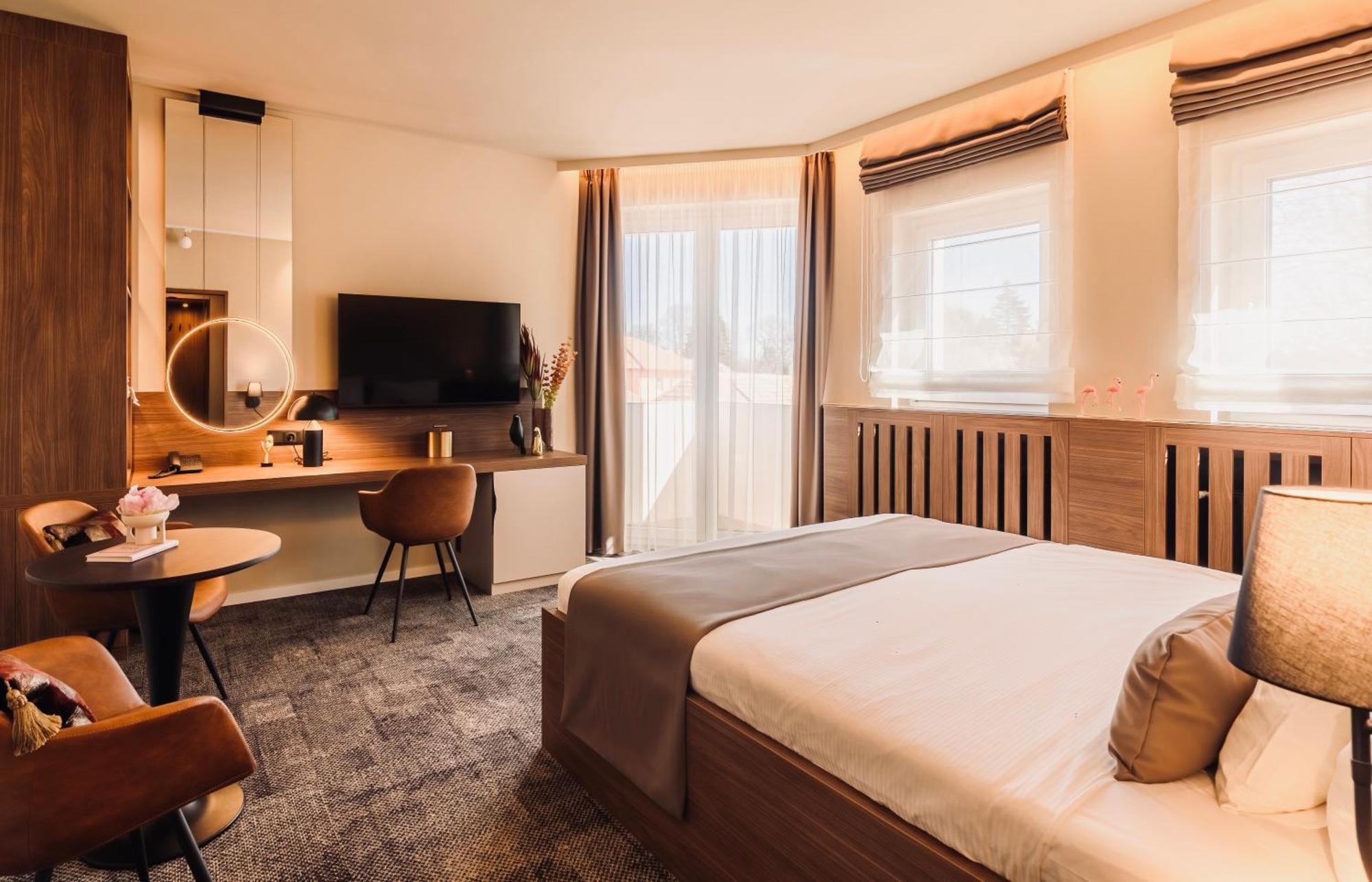 Aqua Hotel Termal Mosonmagyaróvár Buitenkant foto